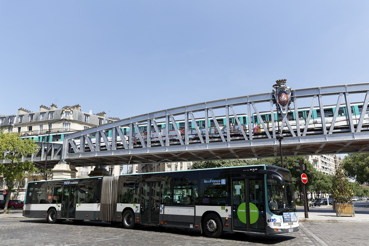 Autobus articulé de la RATP