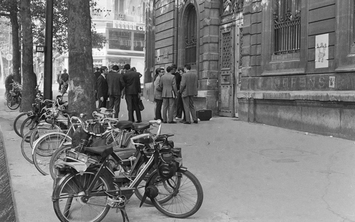 Reprise des cours au lycée Saint-Louis, 13 juin 1968 copyright Pierre Drecq /Fonds France-Soir/BHVP/Roger-Viollet