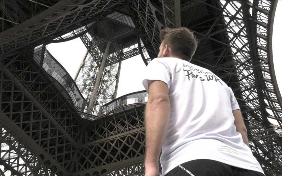 Course la verticale de la tour