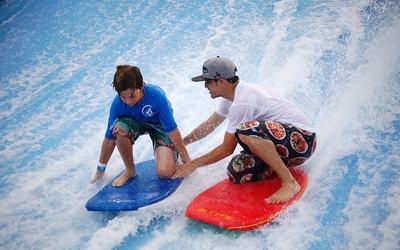 Wave in Paris