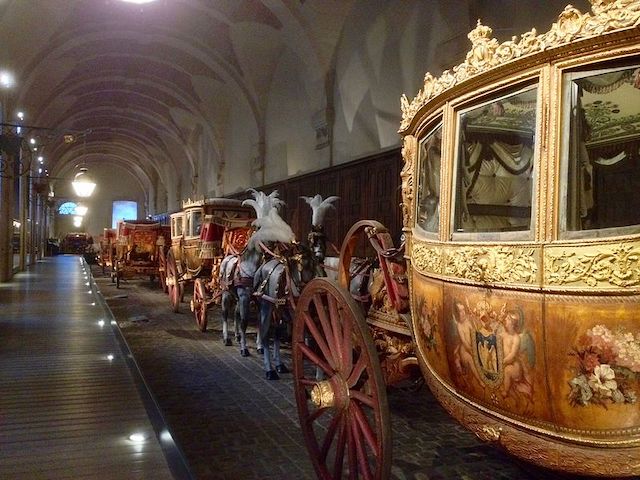 La Galerie des carrosses dans les Grandes écuries à Versailles