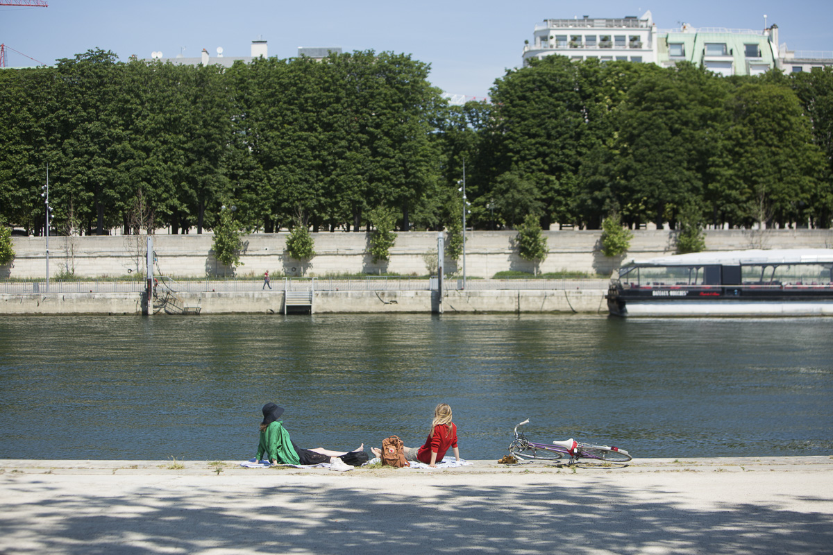 Détente sur les berges de Seine.