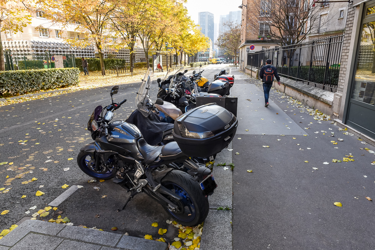 Stationnement motos