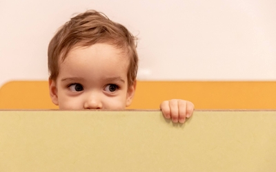 Enfant en crèche / Crèche Eginhard 4e arrondissement