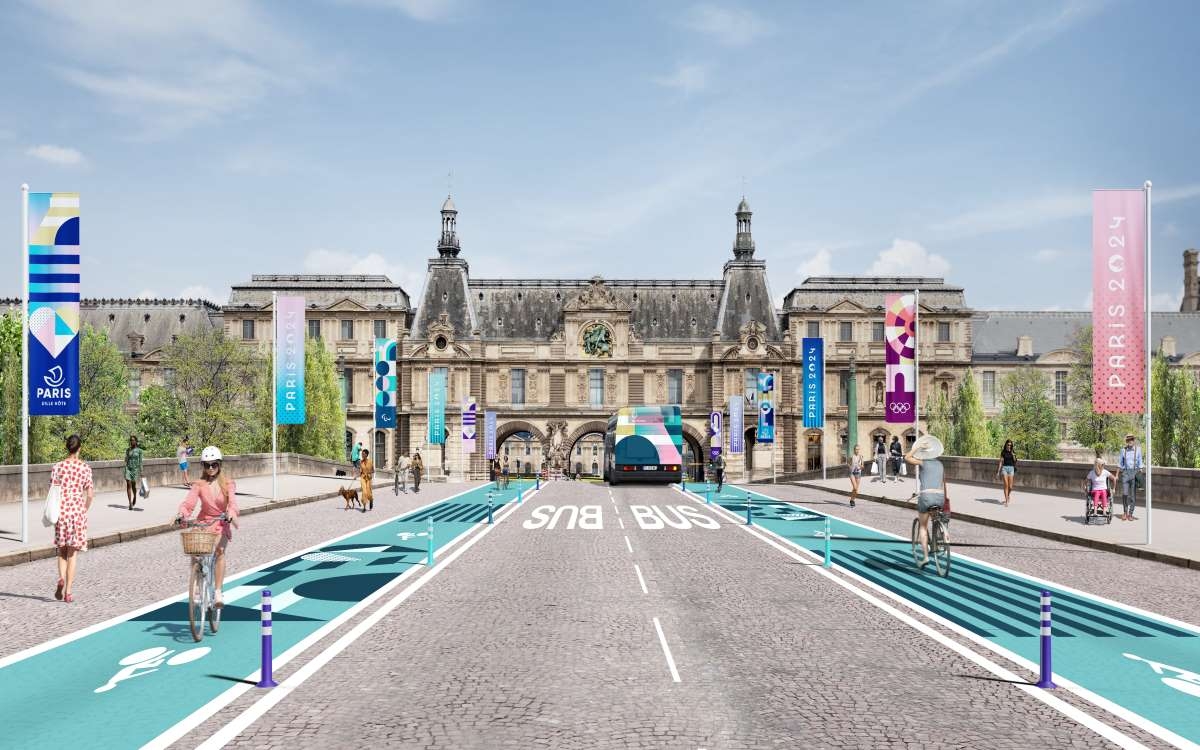 Pont du carrousel aux couleurs des Jeux de Paris 2024