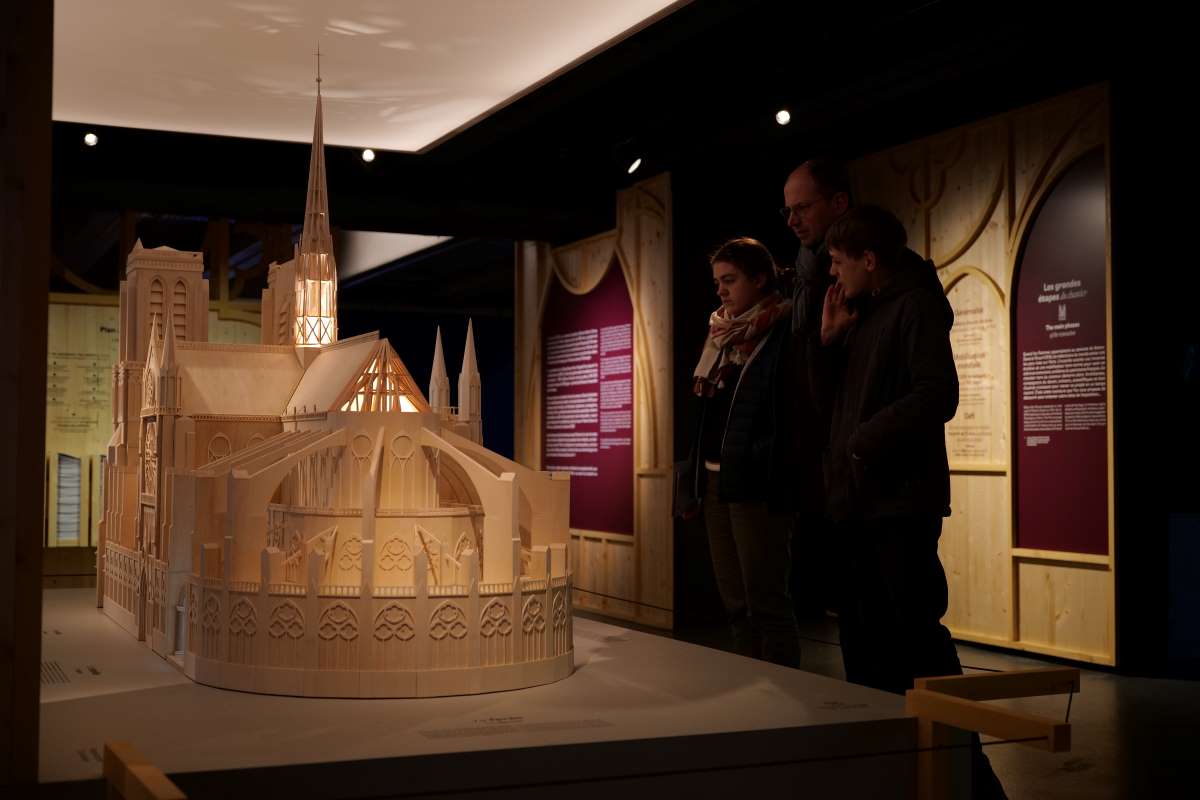 Exposition « Notre-Dame de Paris : au cœur du chantier », La Maison du chantier et des métiers